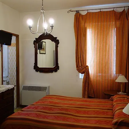 Hotel Roma 3*