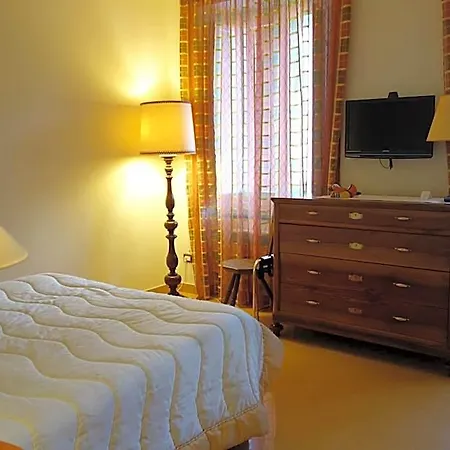 Roma Hotel 3*