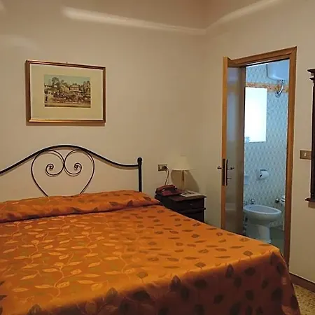 Roma Hotel