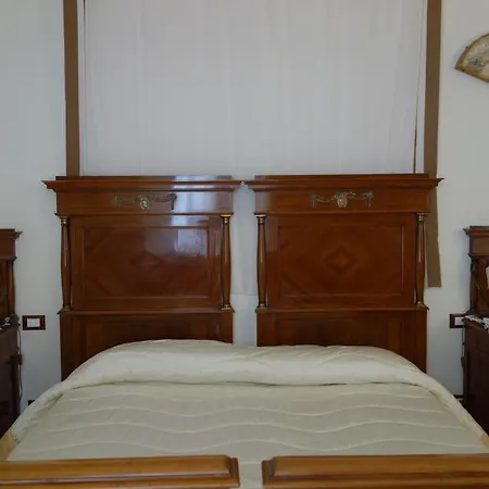 Roma Hotel 3*